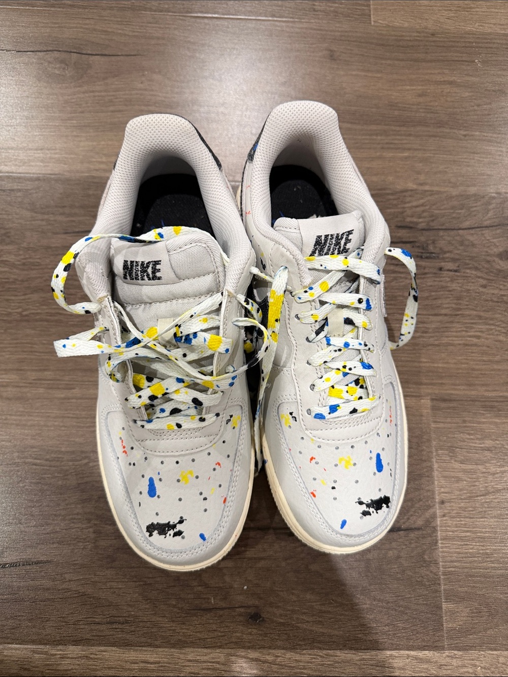 Nike Mens/Boys White Sneakers with Yellow, Blue & Black Paint-Splatter